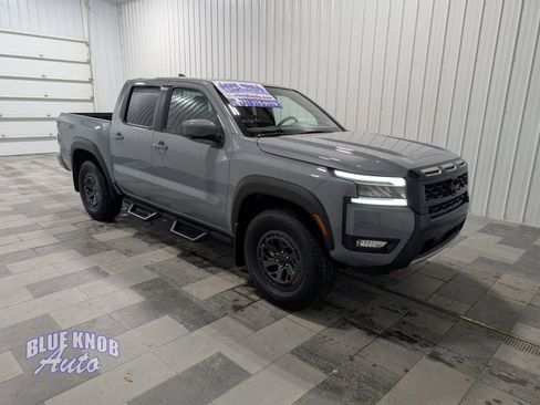 Used 2025 Nissan Frontier PRO-4X w/ Pro Convenience Package image 6