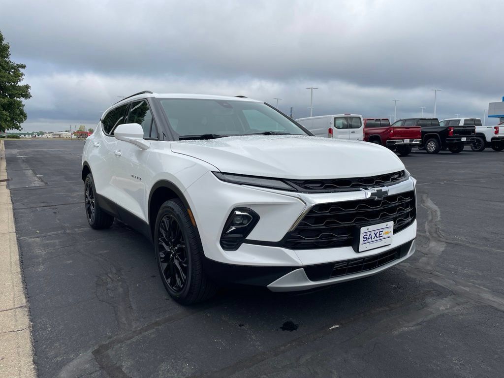 Used 2024 Chevrolet Blazer LT w/ Convenience Package AWD/4WD image 7