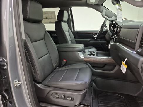 New 2026 GMC Sierra 2500 SLT image 29