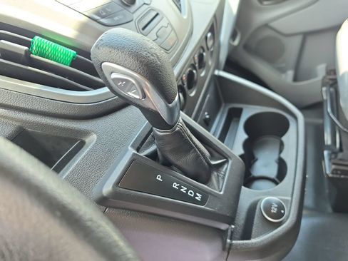 Used 2018 Ford Transit 150 XL RWD image 21