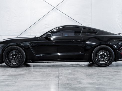 Used 2016 Ford Mustang Shelby GT350 image 4