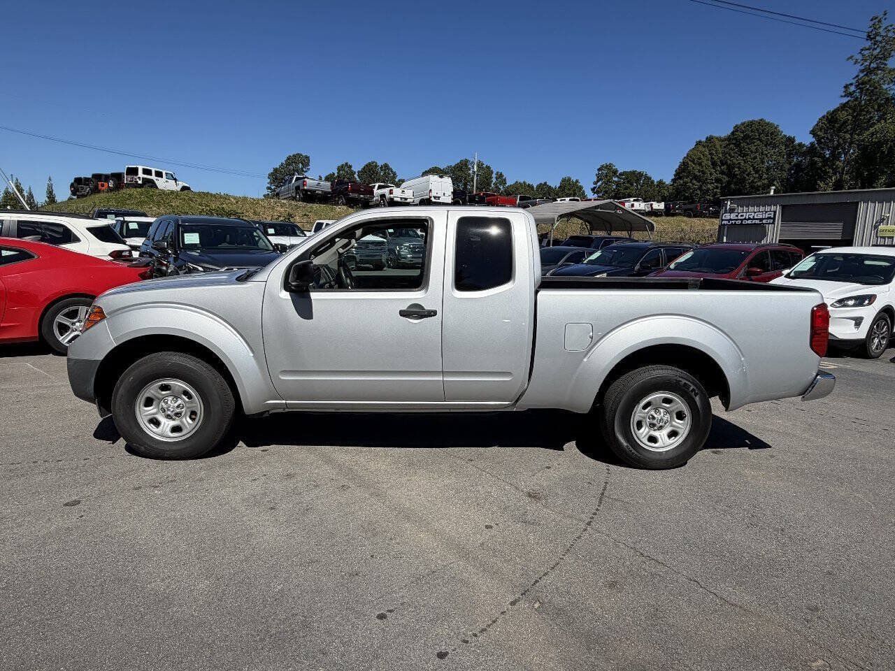 Used 2015 Nissan Frontier S RWD image 9