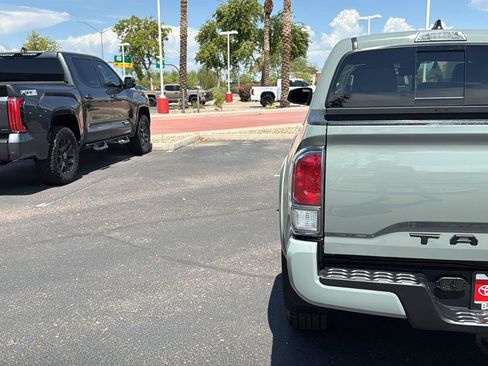 Used 2023 Toyota Tacoma TRD Sport AWD/4WD image 8