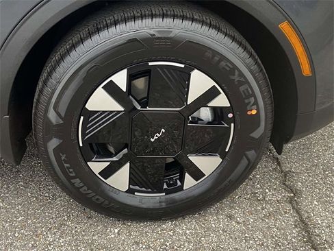 New 2026 Kia Sportage LX image 7