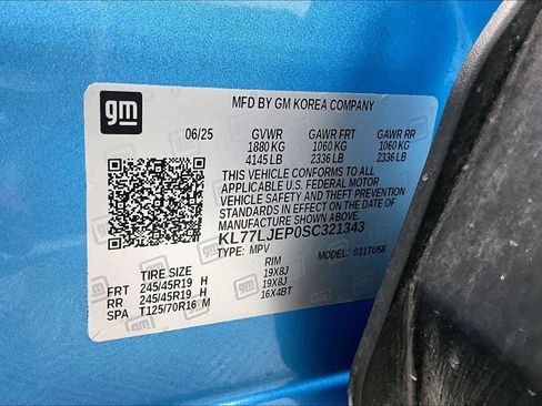 Used 2025 Chevrolet Trax RS w/ Driver Confidence Package FWD image 35