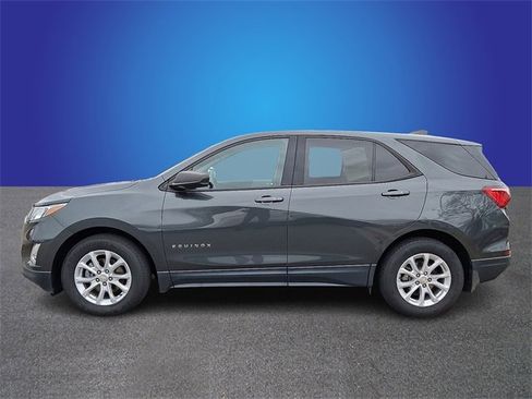Used 2019 Chevrolet Equinox LS w/ LS Convenience Package image 4