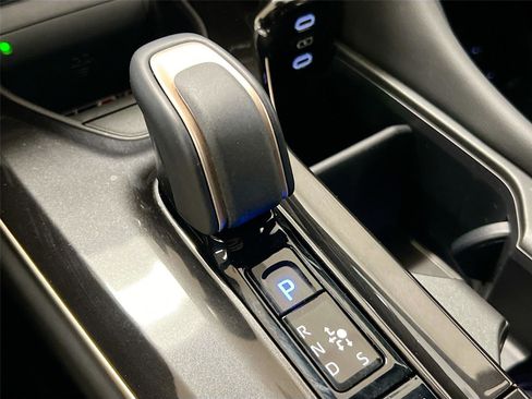 Used 2025 Toyota Crown Signia XLE image 14