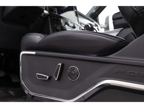 Used 2024 Ford F150 Platinum image 17