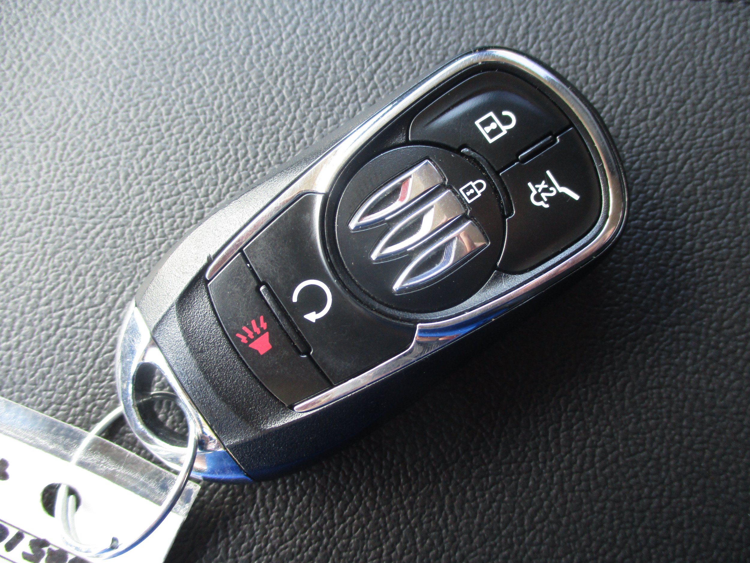 Used 2026 Buick Encore GX Sport Touring w/ Advanced Technology Package AWD/4WD image 39