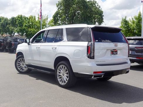 Used 2024 Cadillac Escalade Premium Luxury w/ LPO, Floor Liner Package AWD/4WD image 9