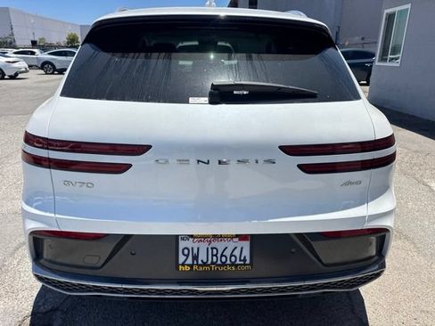 Used 2026 Genesis GV70 2.5T AWD/4WD image 6