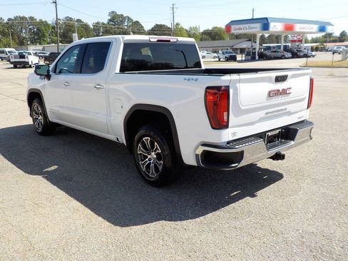 Used 2025 GMC Sierra 1500 SLT AWD/4WD image 3