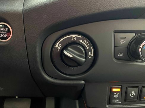 Used 2023 Nissan Frontier PRO-4X w/ Pro Convenience Package image 23