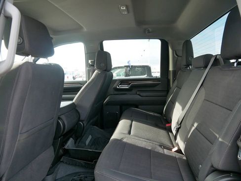 Used 2024 GMC Sierra 2500 SLE image 13