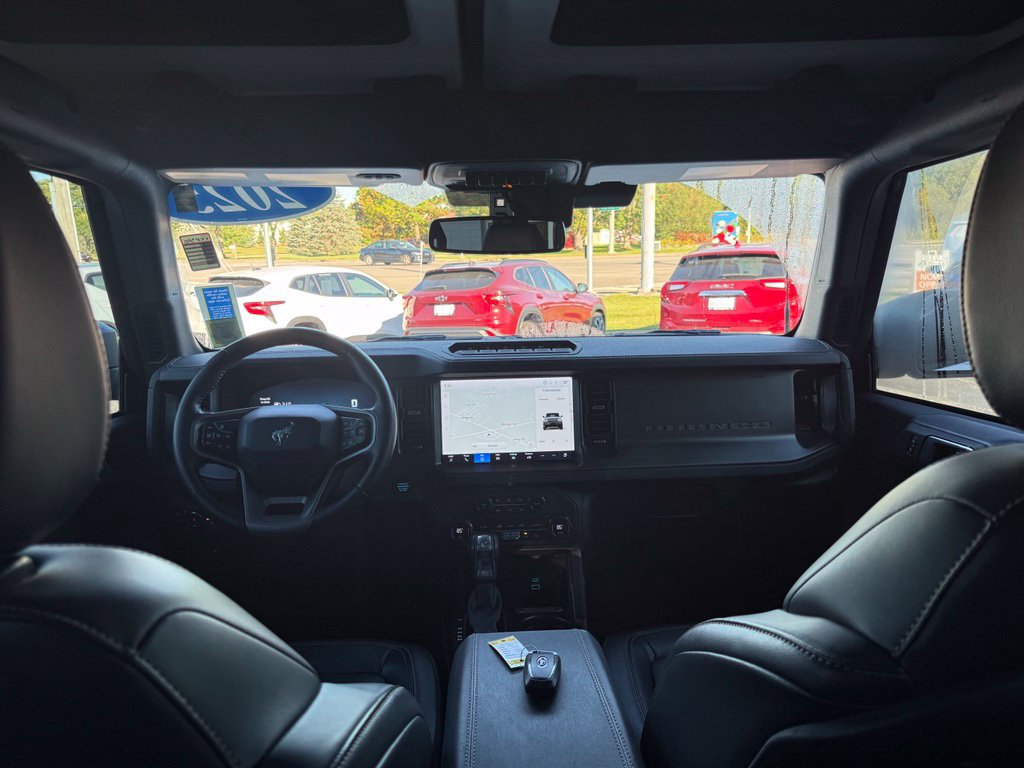 Used 2025 Ford Bronco Badlands AWD/4WD image 17