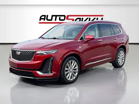 Used 2023 Cadillac XT6 Premium Luxury w/ Technology Package FWD image 3
