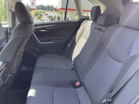 Certified 2025 Toyota RAV4 XLE AWD/4WD image 13