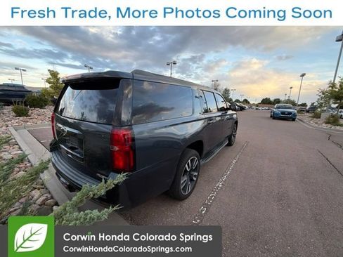 Used 2020 Chevrolet Suburban LT w/ RST Edition AWD/4WD image 6
