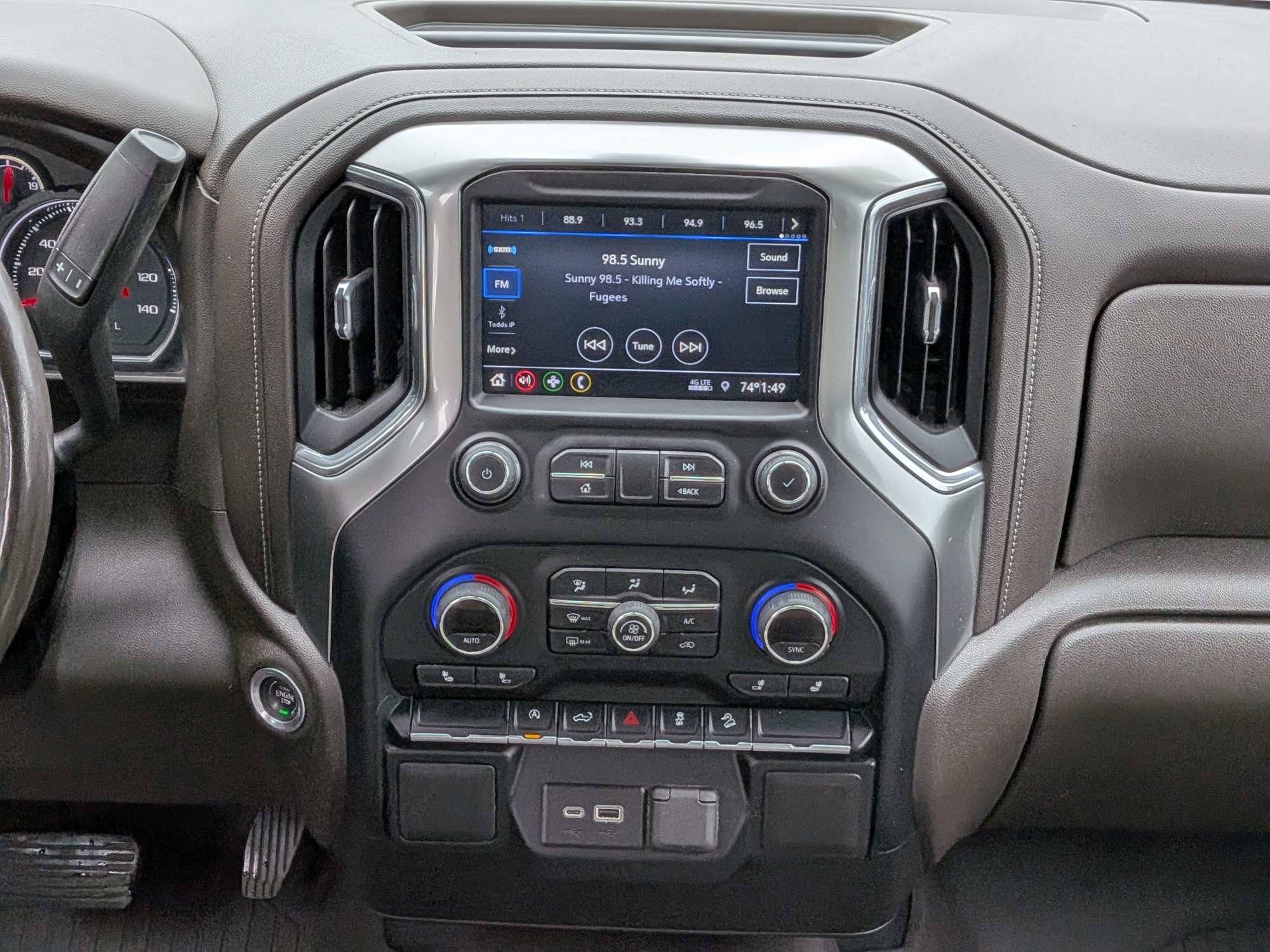 Used 2021 Chevrolet Silverado 1500 RST AWD/4WD image 17
