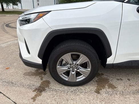 Used 2023 Toyota RAV4 XLE AWD/4WD image 2