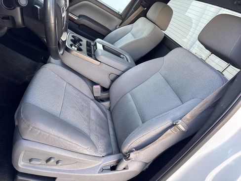 Used 2014 GMC Sierra 1500 SLE w/ Suspension Package, Off-Road image 12