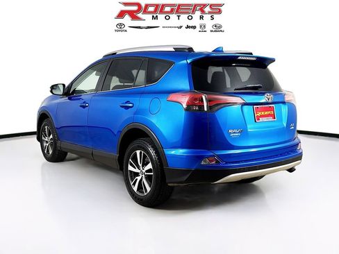 Used 2016 Toyota RAV4 XLE AWD/4WD image 11