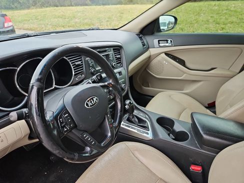 Used 2013 Kia Optima EX w/ Premium Pkg image 9