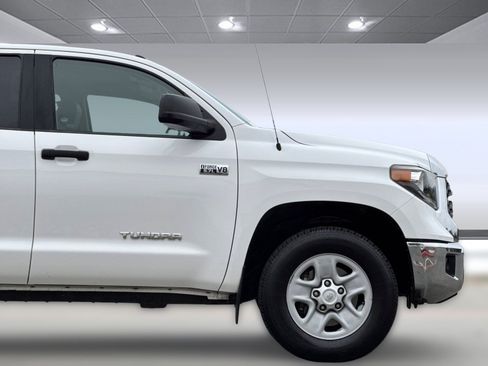 Used 2019 Toyota Tundra SR5 w/ SR5 Upgrade Package RWD image 31