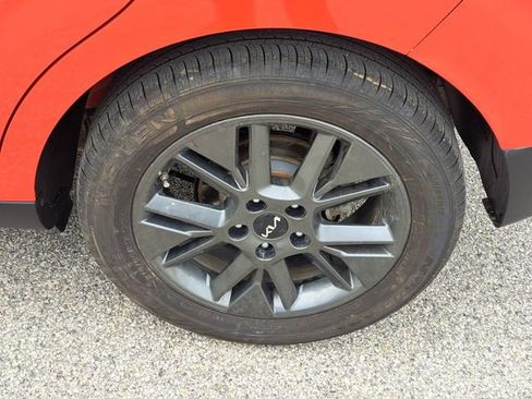 Used 2022 Kia Soul EX image 30