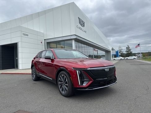 New 2025 Cadillac Lyriq Sport image 22