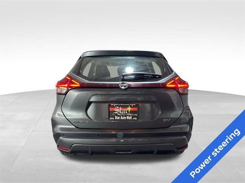 Used 2021 Nissan Kicks SV image 6