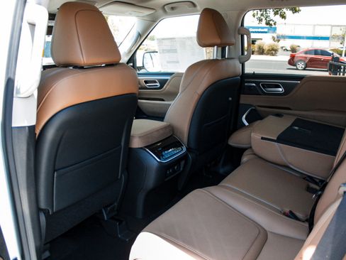 New 2026 INFINITI QX80 Luxe AWD/4WD image 24