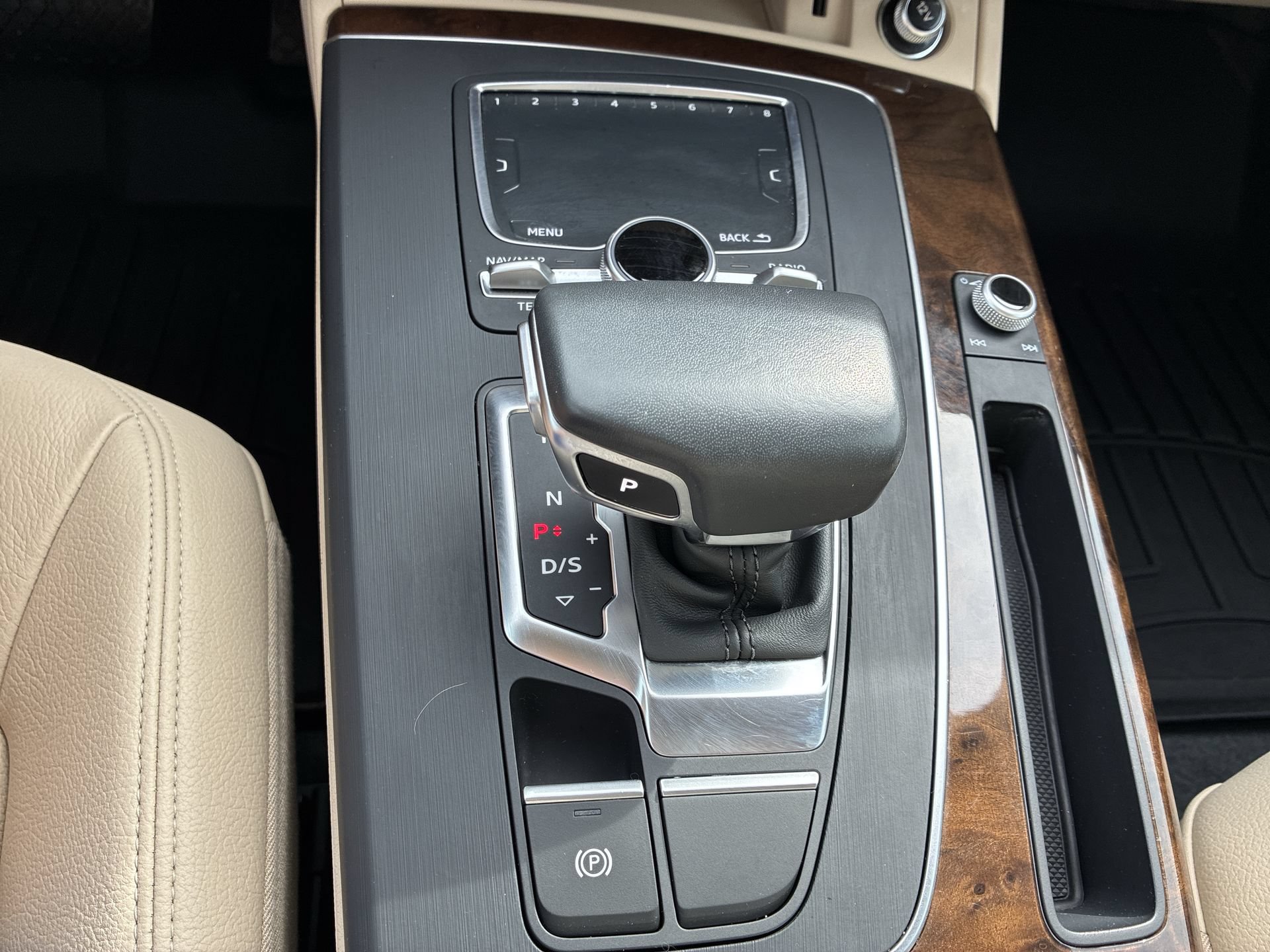 Used 2018 Audi Q5 2.0T Premium Plus AWD/4WD image 22
