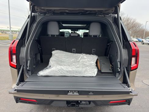 New 2026 Ford Expedition Tremor image 13