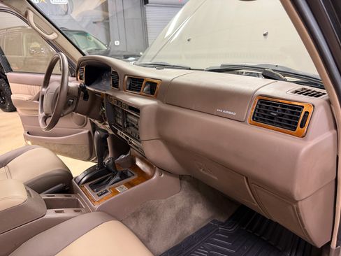 Used 1997 Toyota Land Cruiser AWD/4WD image 28