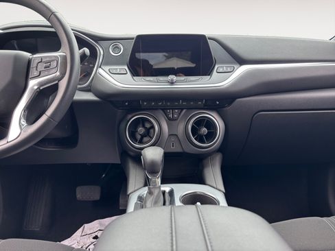 Used 2022 Chevrolet Blazer LT image 11