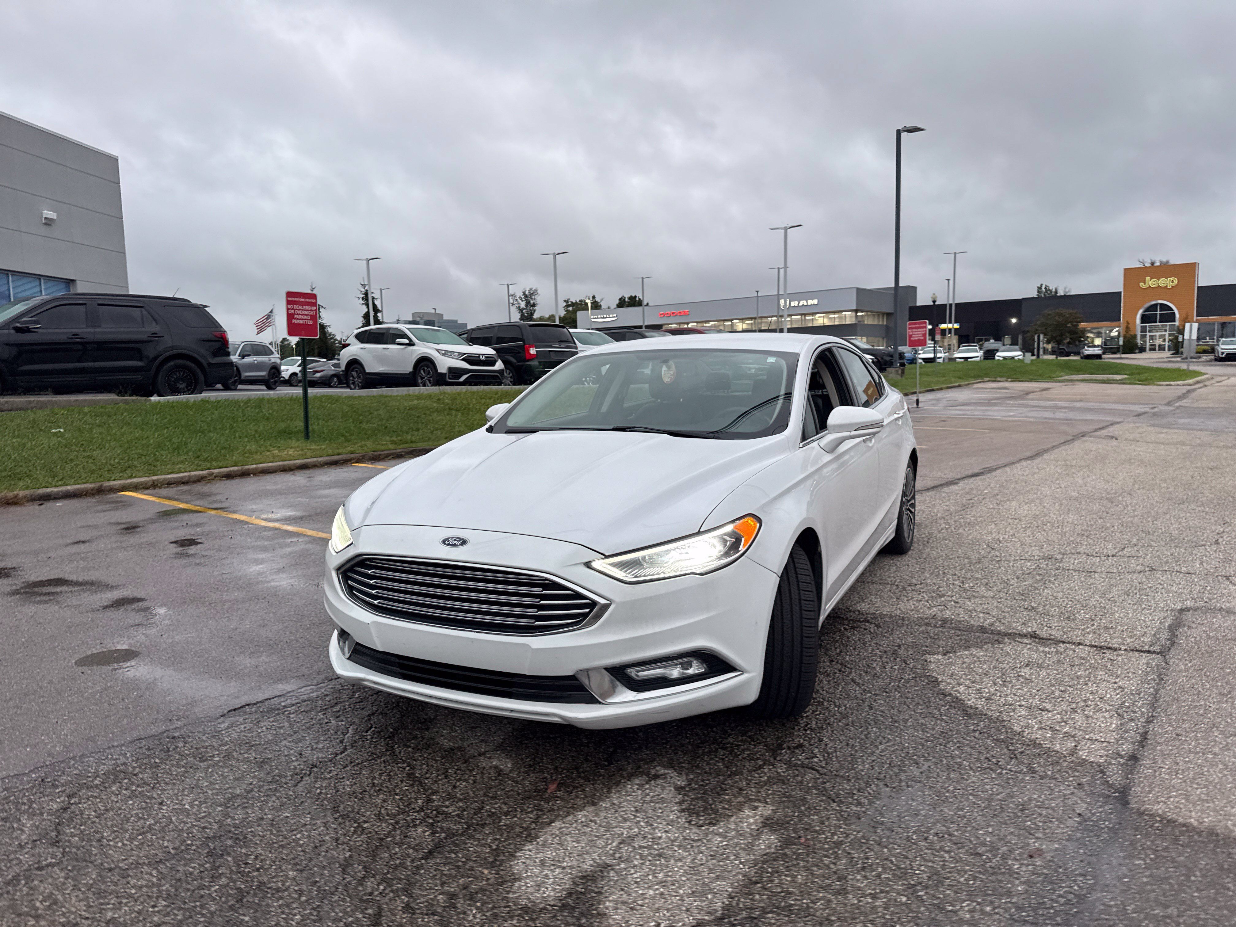 Used 2017 Ford Fusion Titanium FWD image 16
