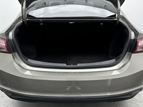 Used 2020 Chevrolet Malibu LT FWD image 25