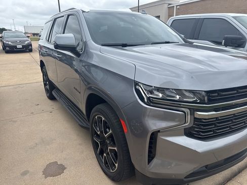 Used 2021 Chevrolet Tahoe RST w/ Luxury Package RWD image 3