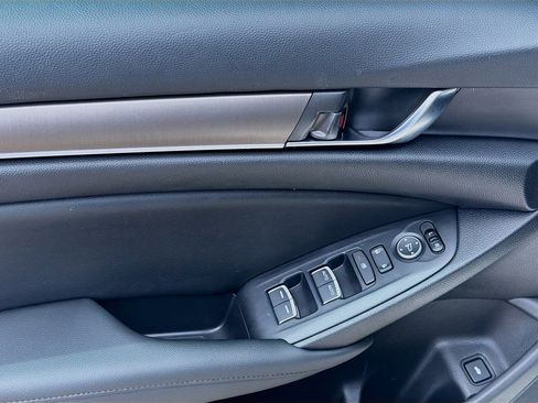 Used 2020 Honda Accord LX image 16