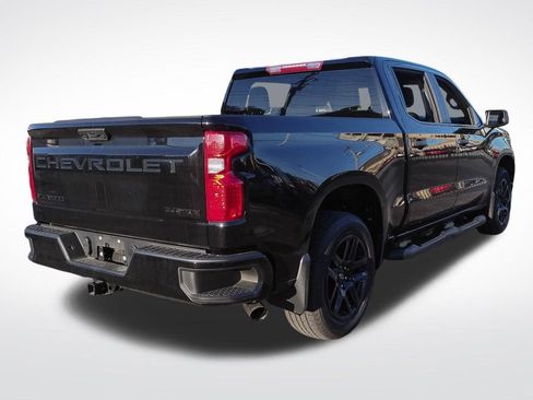Used 2023 Chevrolet Silverado 1500 Custom w/ Rally Edition AWD/4WD image 8