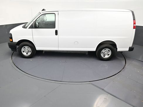 Used 2025 Chevrolet Express 2500 w/ Driver Convenience Package RWD image 14