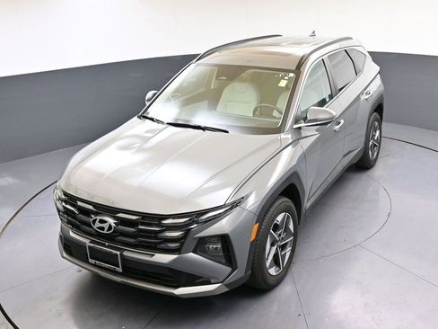 Certified 2025 Hyundai Tucson SEL image 44