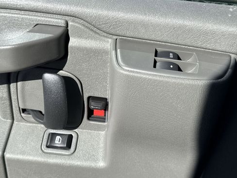 New 2024 Chevrolet Express 3500 w/ Power Convenience Package image 20