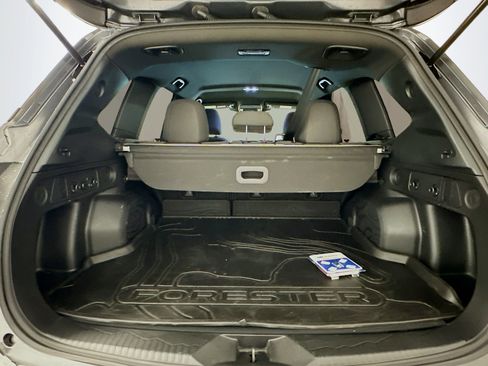 Used 2025 Subaru Forester AWD image 29