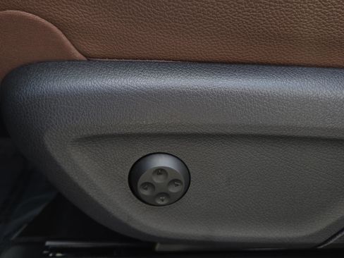 Certified 2024 Mercedes-Benz GLS 450 4MATIC image 10
