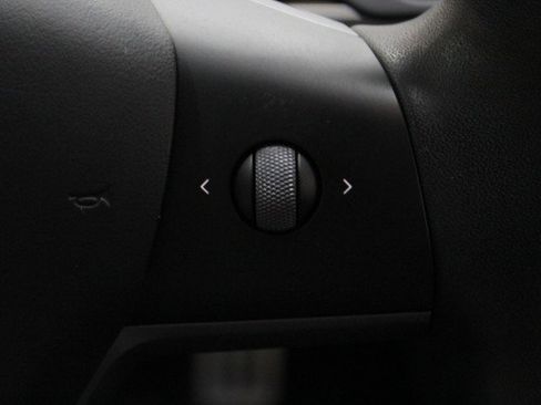 Used 2022 Tesla Model 3 Performance image 13