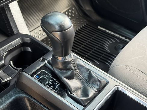 Used 2019 Toyota Tacoma TRD Off-Road AWD/4WD image 27