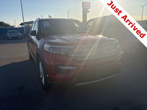 Used 2020 Ford Explorer Limited w/ Class III Trailer Tow Package image 5