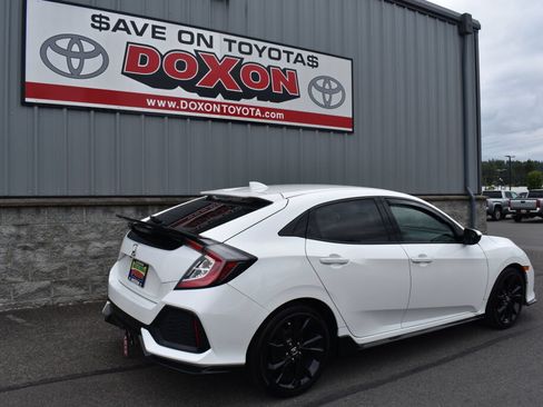 Used 2017 Honda Civic Sport image 5